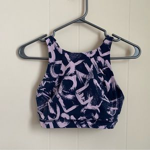 Lululemon size 6 high-neck sports bra!